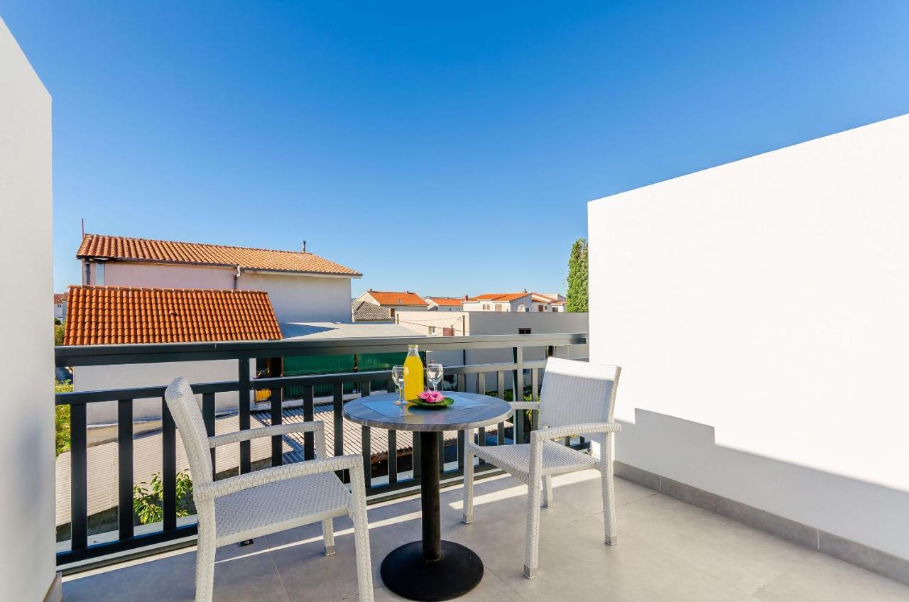 All Saints Suites B&B Kastela Kastel Stafilic ภายนอก รูปภาพ