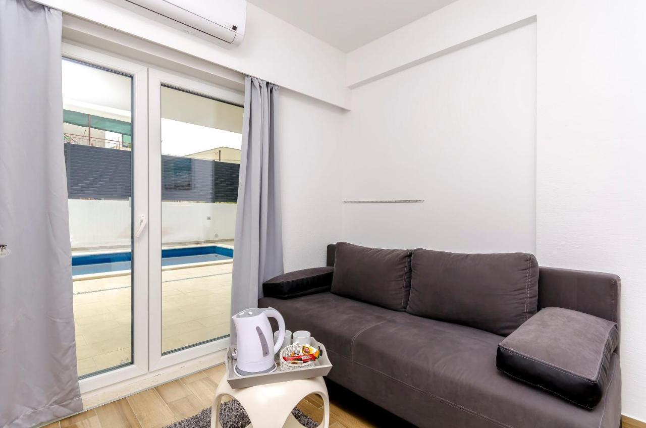 All Saints Suites B&B Kastela Kastel Stafilic ภายนอก รูปภาพ