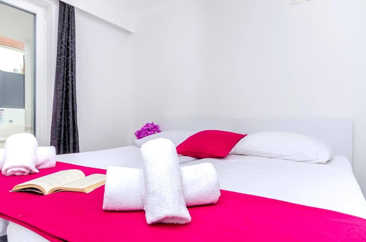 All Saints Suites B&B Kastela Kastel Stafilic ภายนอก รูปภาพ
