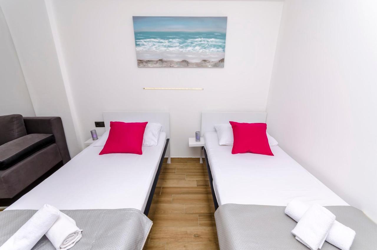 All Saints Suites B&B Kastela Kastel Stafilic ภายนอก รูปภาพ