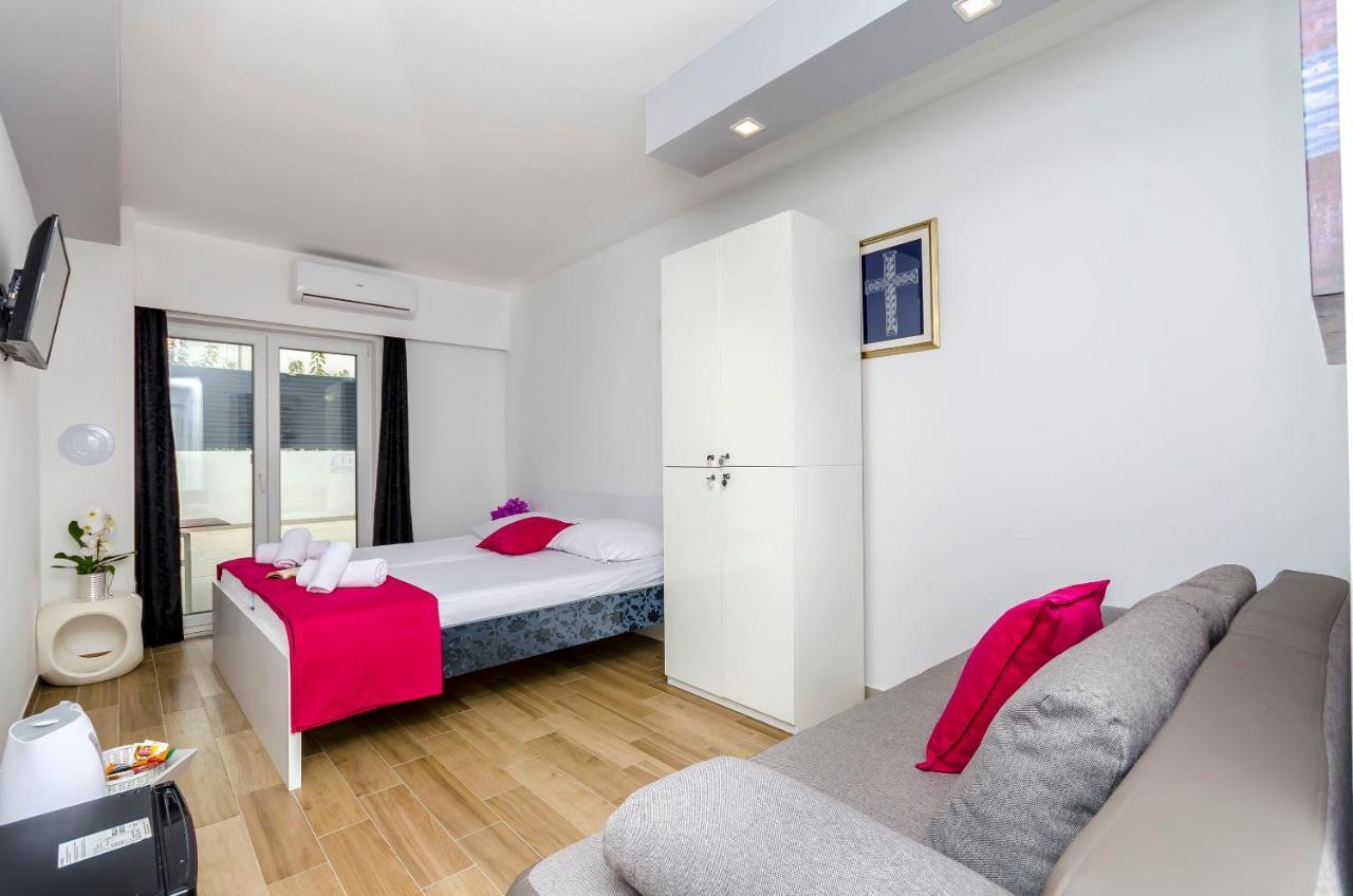All Saints Suites B&B Kastela Kastel Stafilic ภายนอก รูปภาพ