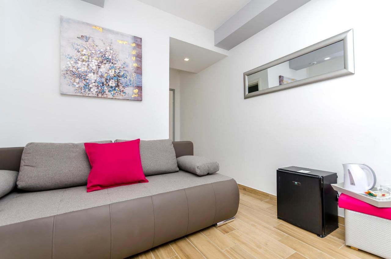 All Saints Suites B&B Kastela Kastel Stafilic ภายนอก รูปภาพ